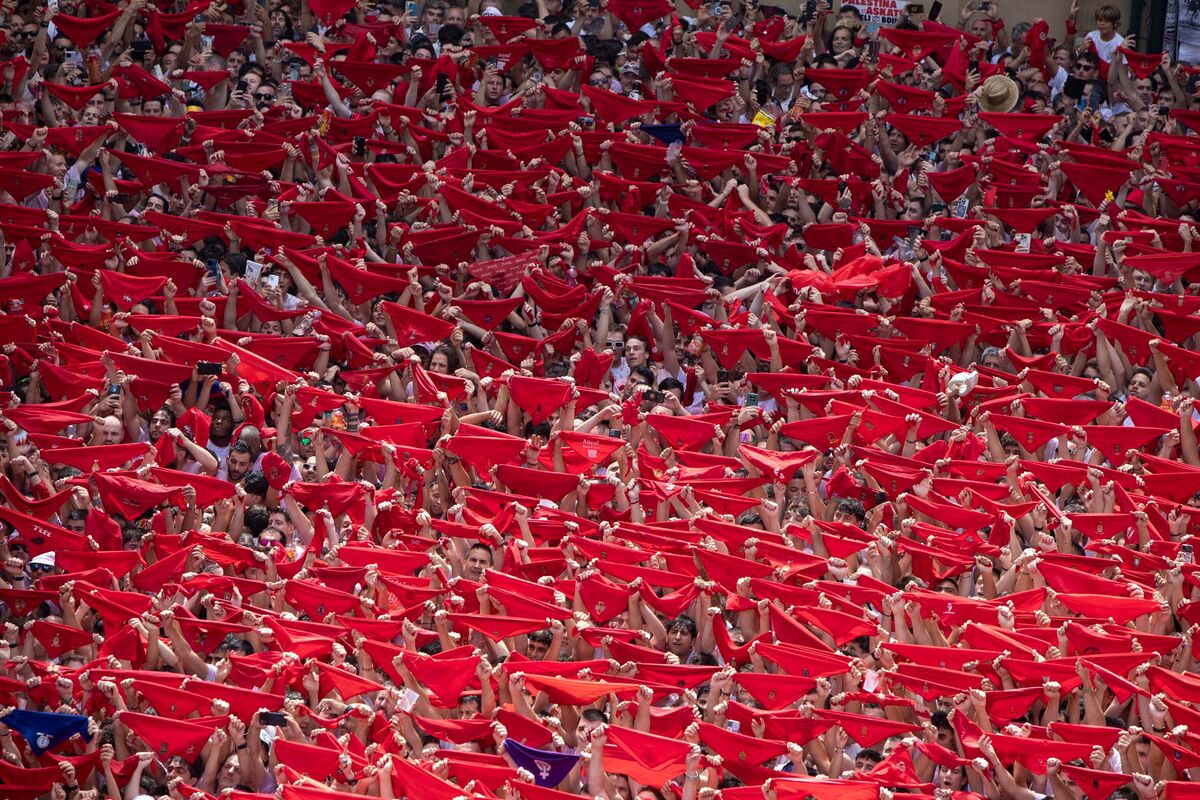 Encierros y fiesta continua: arranca la semana grande de Pamplona | Especial