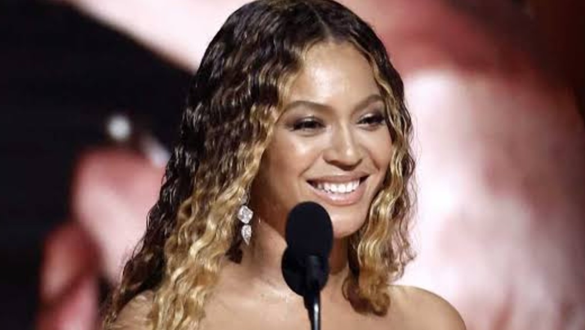 La cantante regresa y emociona a sus fans. | Especial