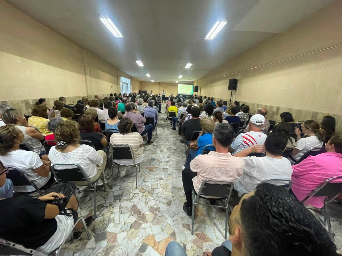 Un sector vecinal asegura que la reunión informativa del pasado 2 de julio terminó entre confrontaciones, reclamos y sin respuestas claras.