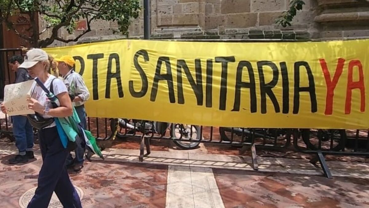 Agua contaminada en Guadalajara: Detectan E. coli en 90 colonias (Roberto Hurtado)