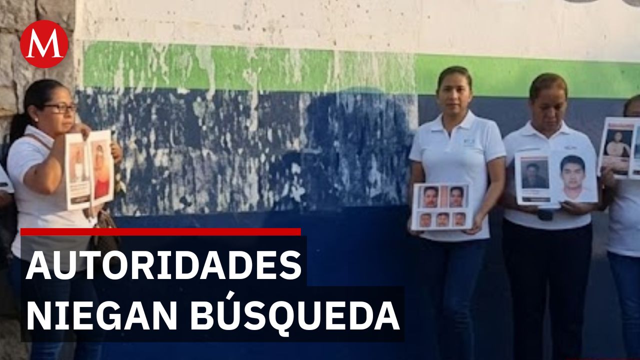 Autoridades retiran fichas de desaparecidos en secretaría pública de Zihuatanejo, Guerrero