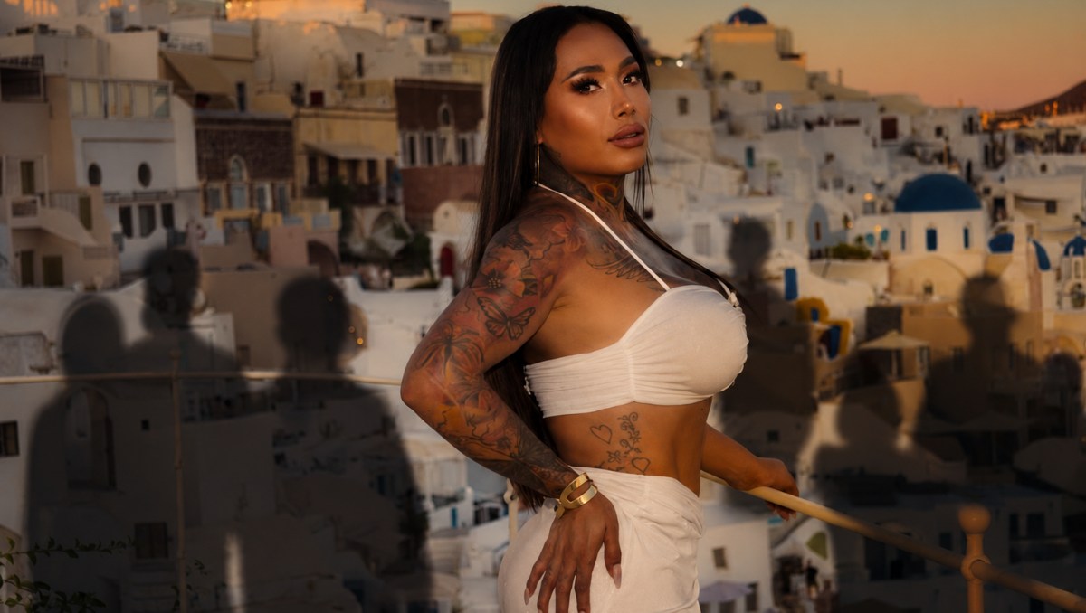 ¿Quiénes conforman la familia de Karina Torres, posible integrante de 'La Casa de los Famosos 4’? (Foto: IA M2 Y Redes sociales)