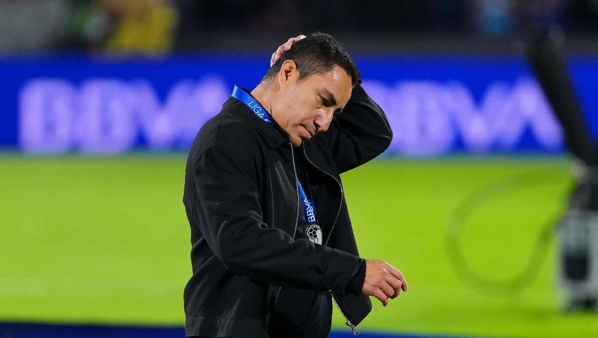 Efraín Juárez inicia su aventura en Europa con el pie izquierdo tras caer en su primer partido al frente del Brujas.  (Imago7)
