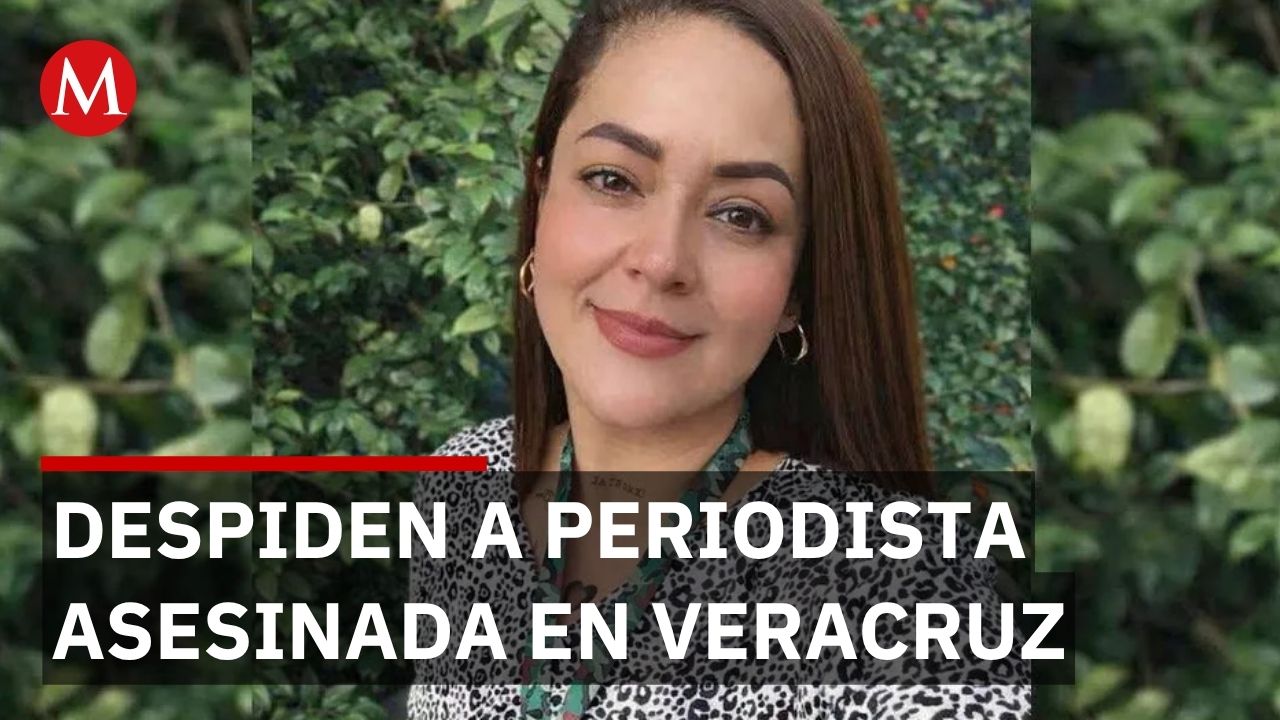 Familiares y amigos dan último adiós a Roxana Guzmán, periodista asesinada en Veracruz