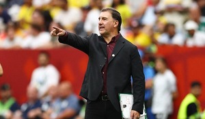 El estratega cafetero señaló que las oportunidades generadas no fueron suficientes para evitar la eliminación en Octavos de Final del Mundial.