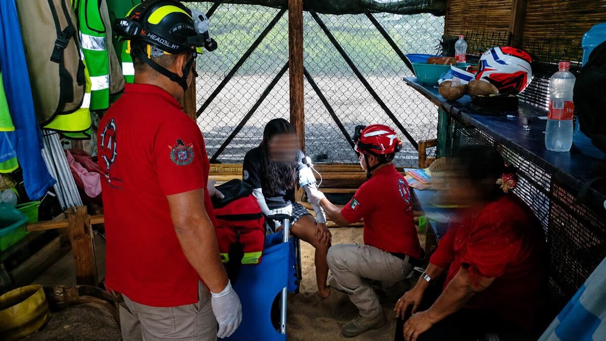 Turistas de Chihuahua y Tijuana resultan ilesos tras ser alcanzados por un rayo en Playa Bacocho | Especial