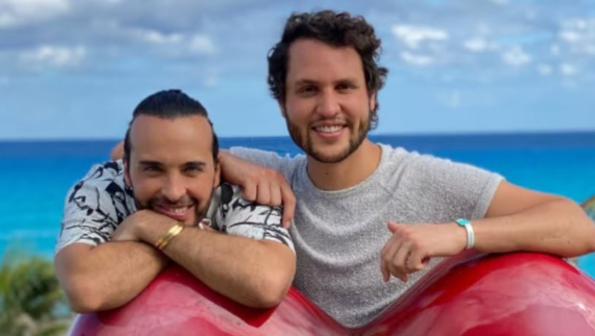 Apio dio a conocer la noticia en un programa de espectáculos. | Especial