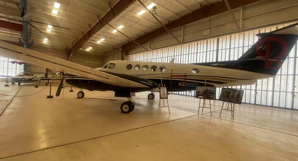 El Beechcraft King Air 200 utilizado por Ismael "El Mayo" Zambada forma parte de la exhibición permanente del museo War Eagles Air | Especial