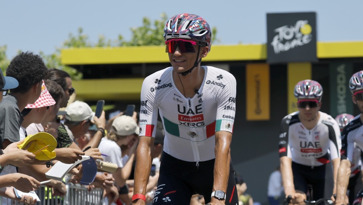 Isaac del Toro se conserva en el top 10 tras la etapa 5 del Tour de Francia (EFE)