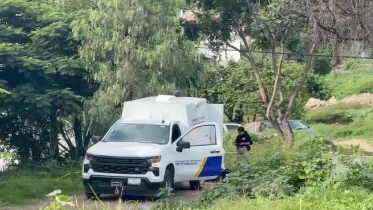 Personal de Servicio Médico Forense llegaron a la escena para levantar los cuerpos y llevarlos a hacer la necropsia de ley | Redes Sociales