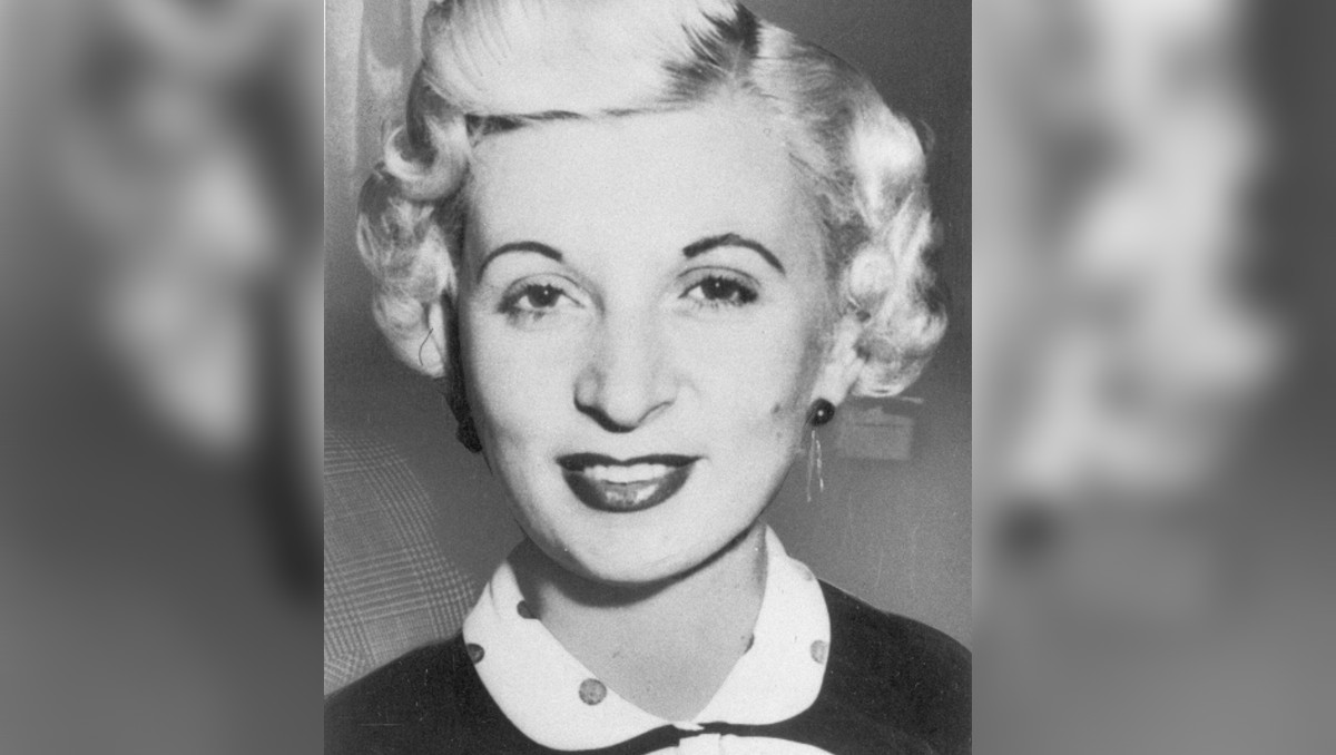Ruth Ellis, de 28 años, en una foto de archivo del 4 de julio de 1955. | AP
