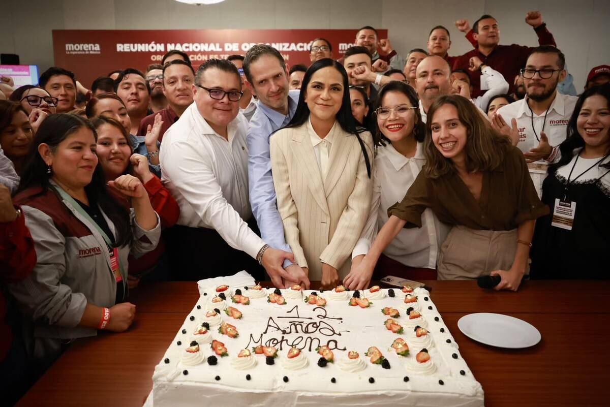Ariadna Montiel se sumó a los festejos por el doceavo aniversario de Morena.
