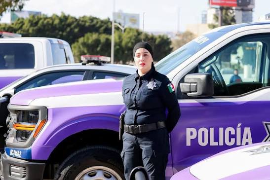 Dispararon con arma de fuego una mujer policía para robarle la patrulla: Neri. (Redes Sociales)