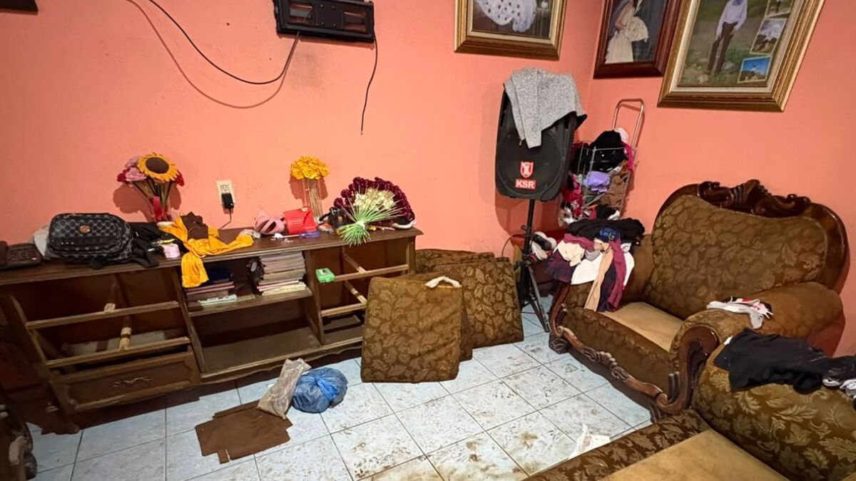 Familia atrapada por inundación en Zapopan denuncia olvido de Protección Civil (Fátima Briceño)