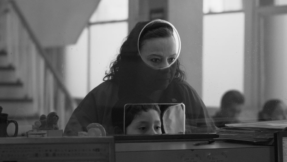 Fotograma de ‘Moscas’, de Fernando Eimbcke. (IMDb)