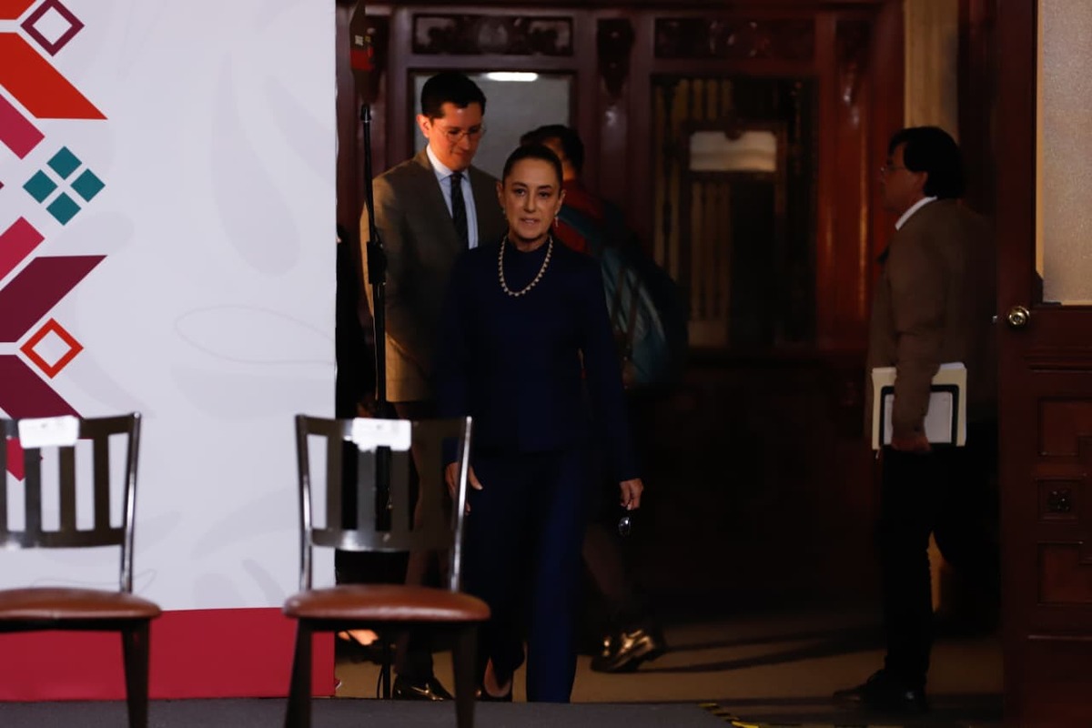 Gobierno mexicano revisa condiciones de entrega de piloto a EU. | Ariana Pérez