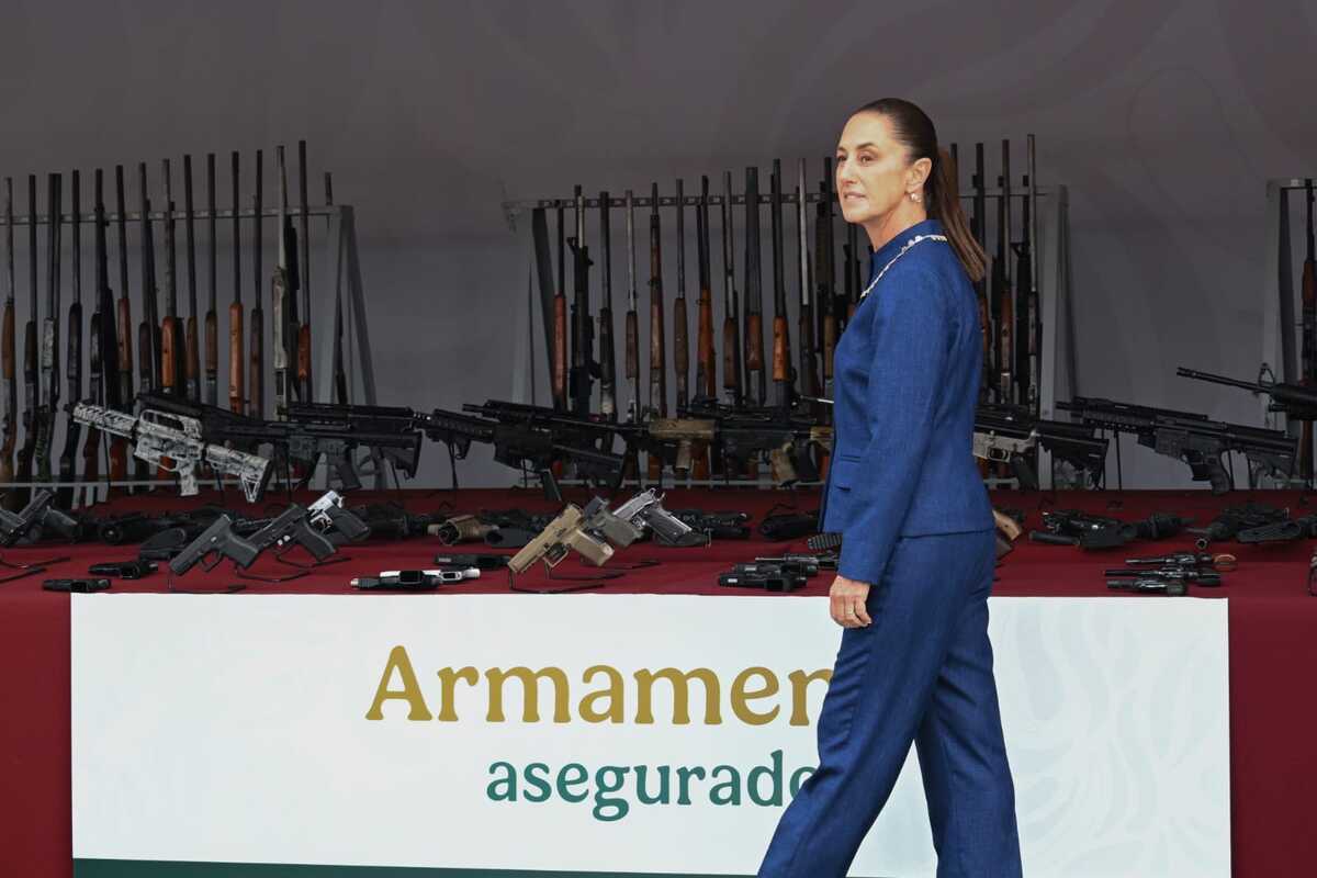 México exige a EU frenar tráfico de armas en acto de desarme | Daniel Augusto