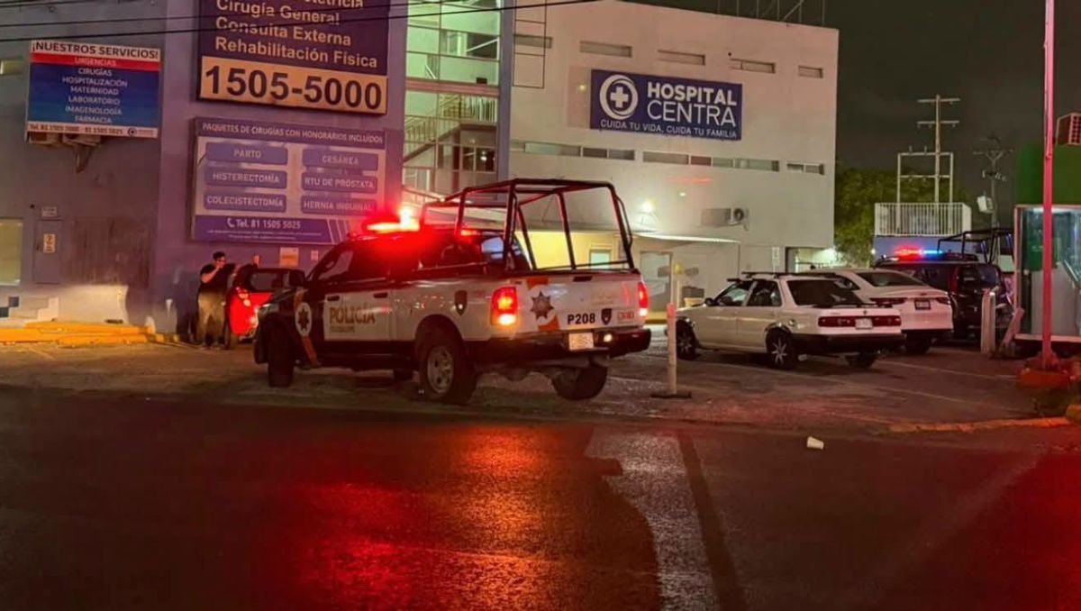 El adolescente fue llevado en un Camaro particular a un hospital de Guadalupe | Especial