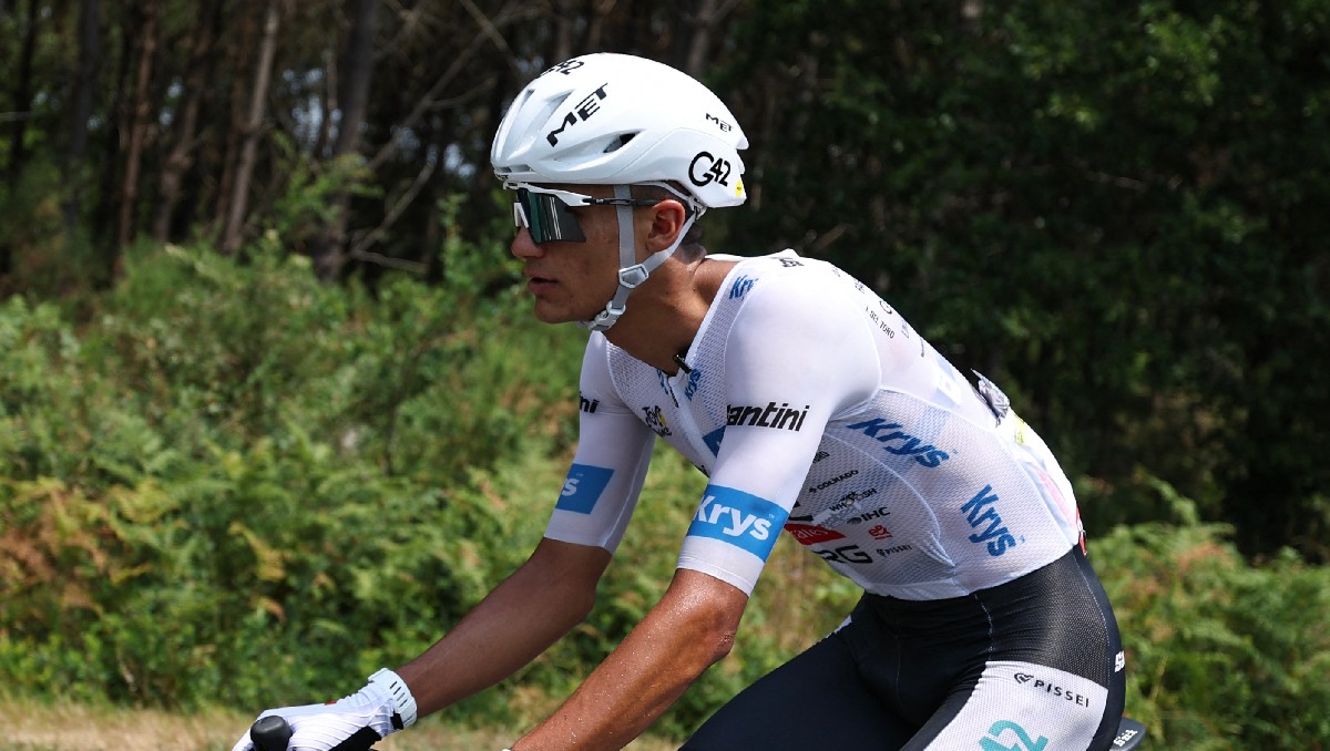 Isaac del Toro se mantiene en el top 3 del Tour de Francia tras la etapa 7 (AFP)
