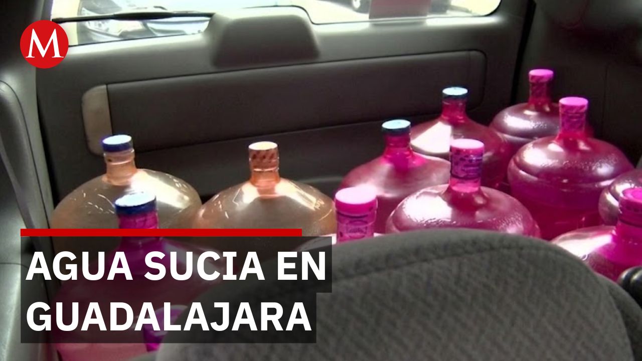 Pese a tener agua potable, familias de Guadalajara gastan 100 pesos en garrafones mensuales