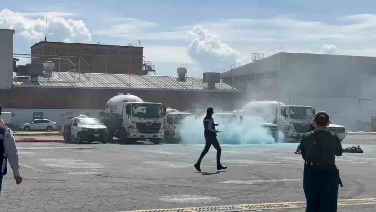 Simulacro de emergencia química en Toluca puso a prueba la coordinación y capacidad de respuesta de diversas corporaciones. | Foto: Especial