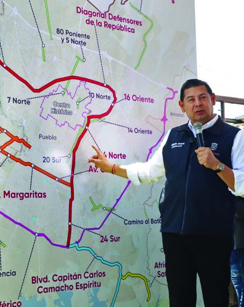 Armenta dijo que impulsarán el tránsito fluido. MELANIE TORRES