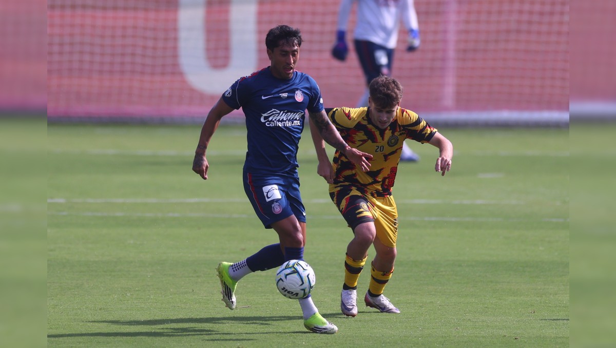 Chivas logra victoria ante Leones Negros en partido amistoso (Cortesía Chivas)