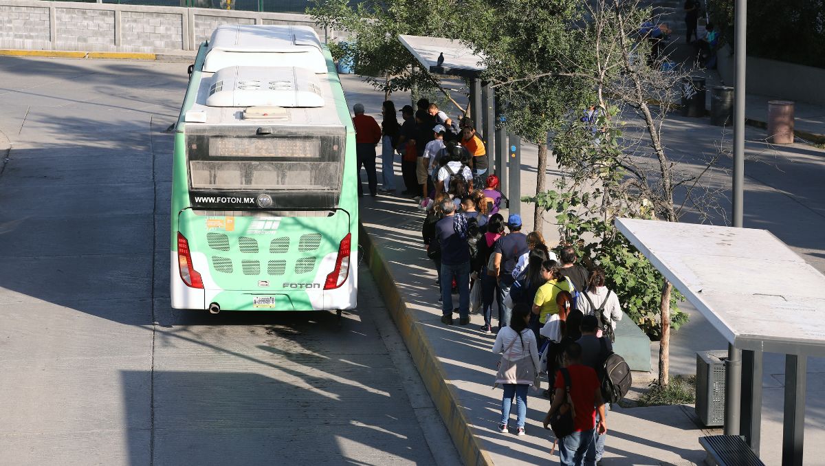 El experto pidió a la población estar alerta de delincuentes en paradas de camiones y aglomeraciones. Luis Guerra