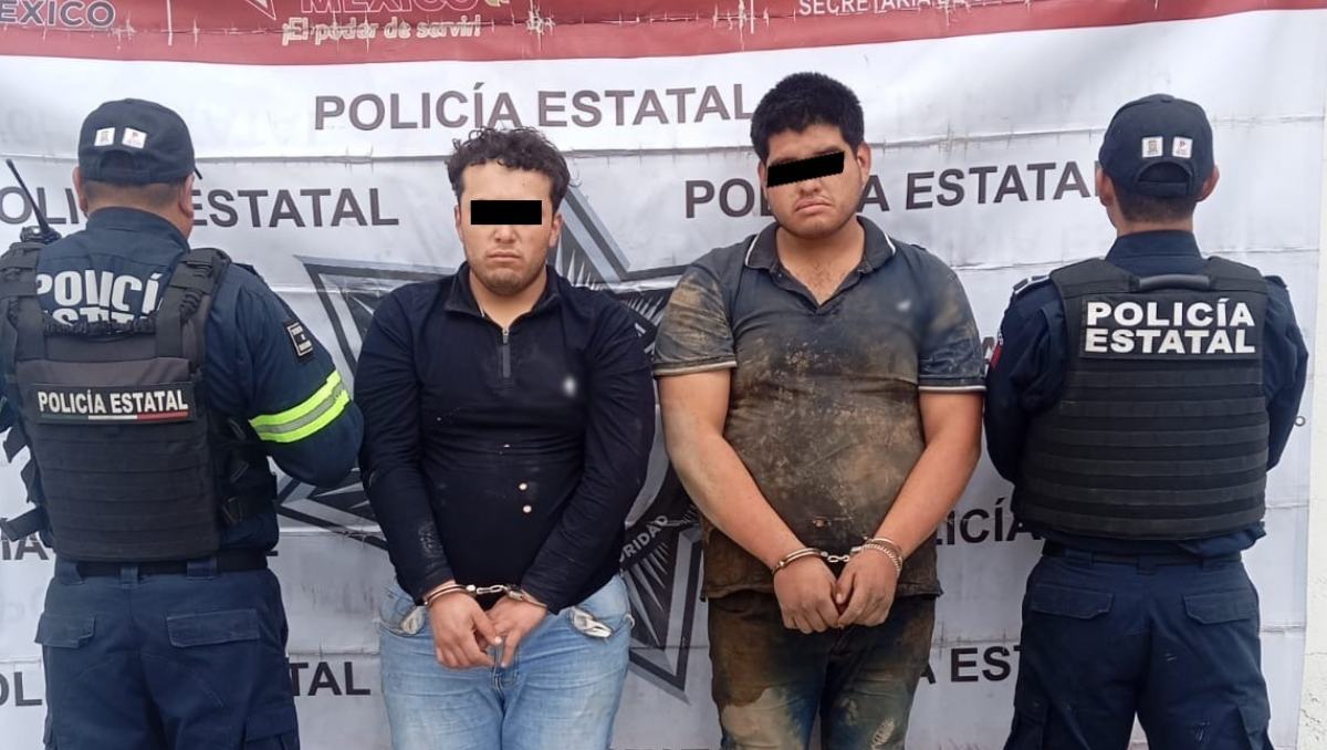 Dos hombres fueron detenidos en Zinacantepec tras recuperar un remolque robado; habrían intentado sobornar a policías. | Foto: Especial