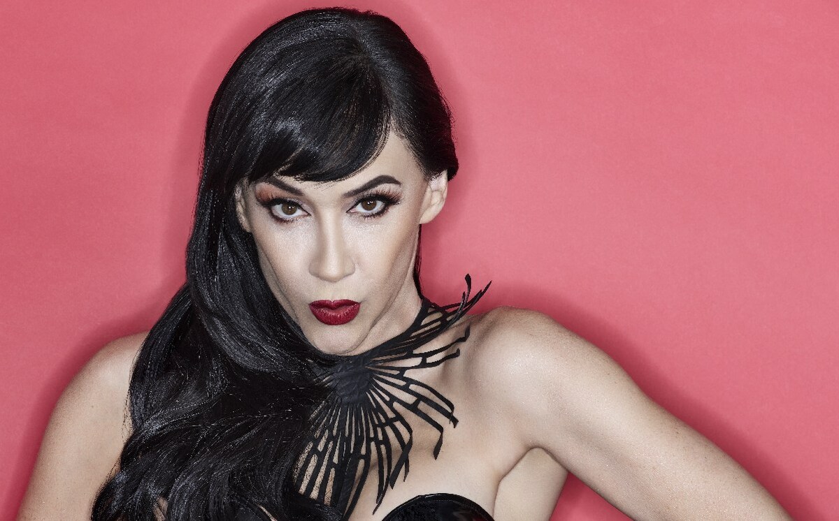 La cantante y el comediante han preparado un número musical cargado de romanticismo.