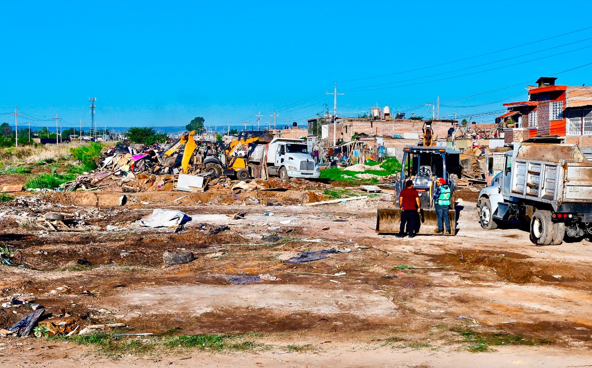Desalojan familias de predio federal en Durango. | Foto: Cortesía Gobierno Municipal