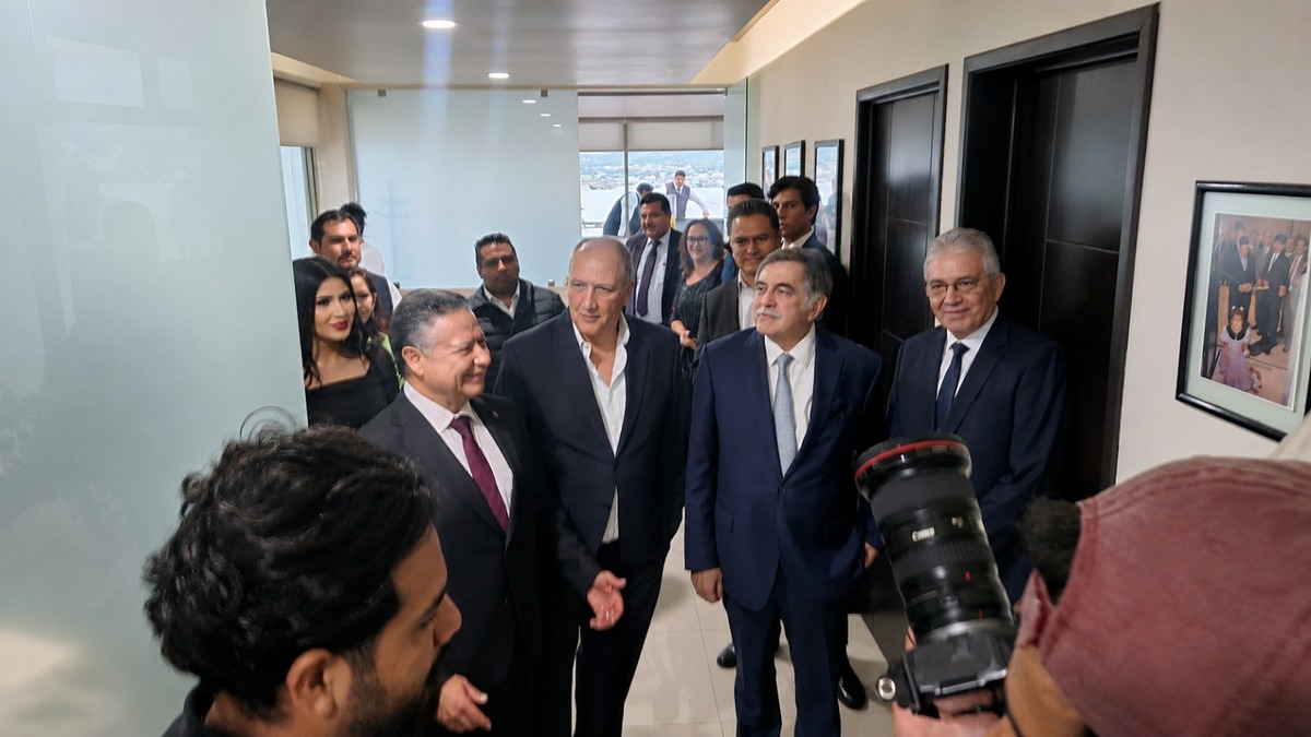 Grupo Perseo Profesionales en Seguros y Fianzas inauguró sus nuevas instalaciones en Pachuca. (Cortesía)