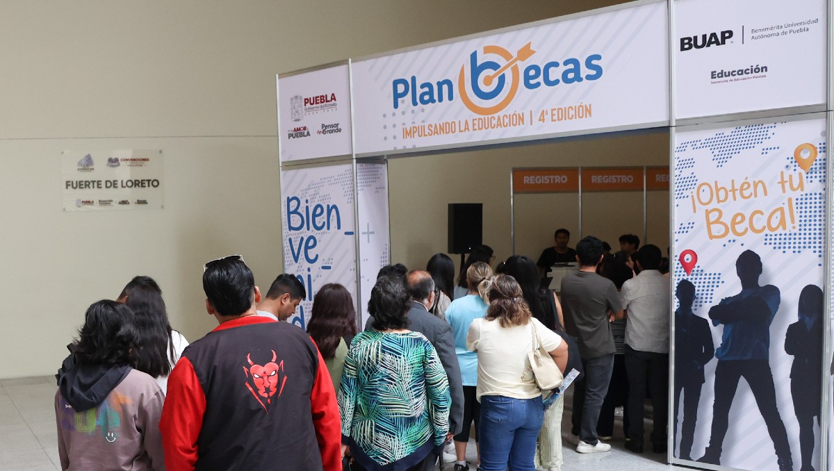 Plan Becas: Impulsando la Educación en Puebla | Agencia Es Imagen