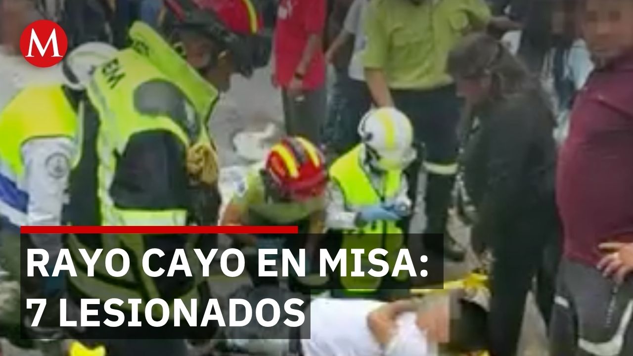 Rayo impacta iglesia en Toluca durante festividad religiosa dejando 7 personas lesionadas