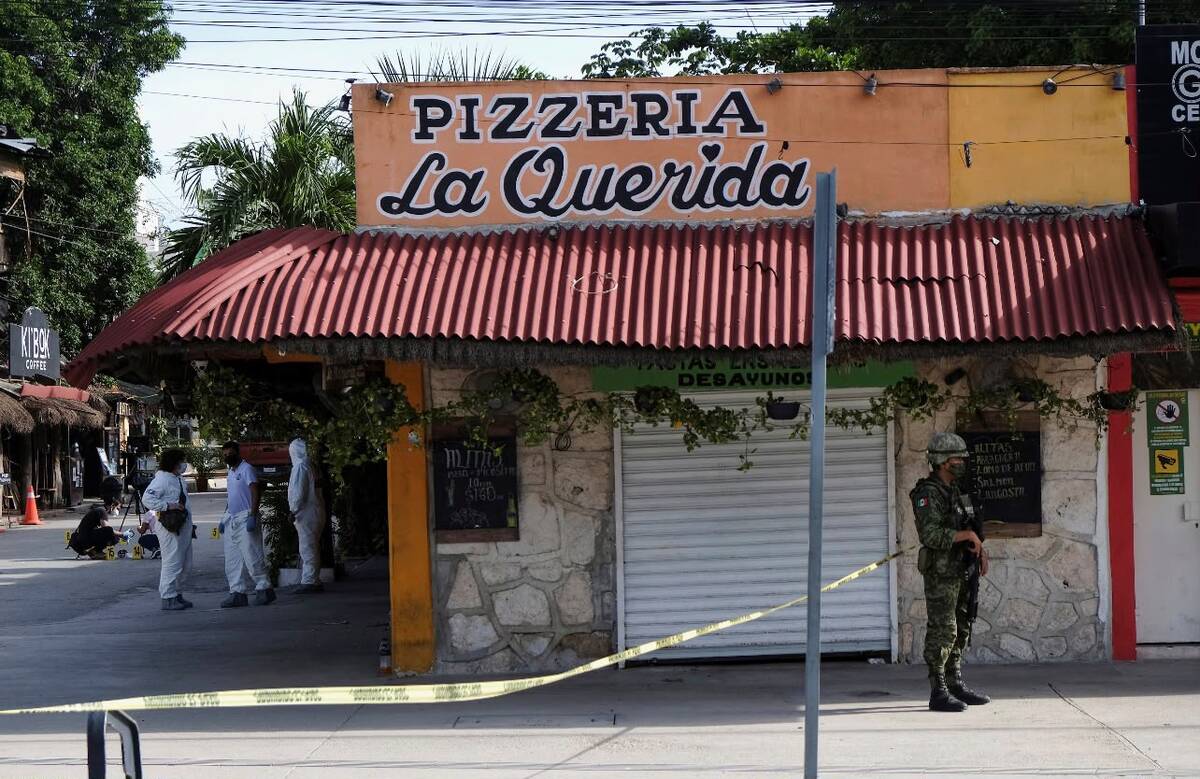 Desde hace al menos 3 años, establecimientos de comerciantes y empresarios de Tulum sufren el acoso y la extorsión "inspectores sanitarios" | REUTERS