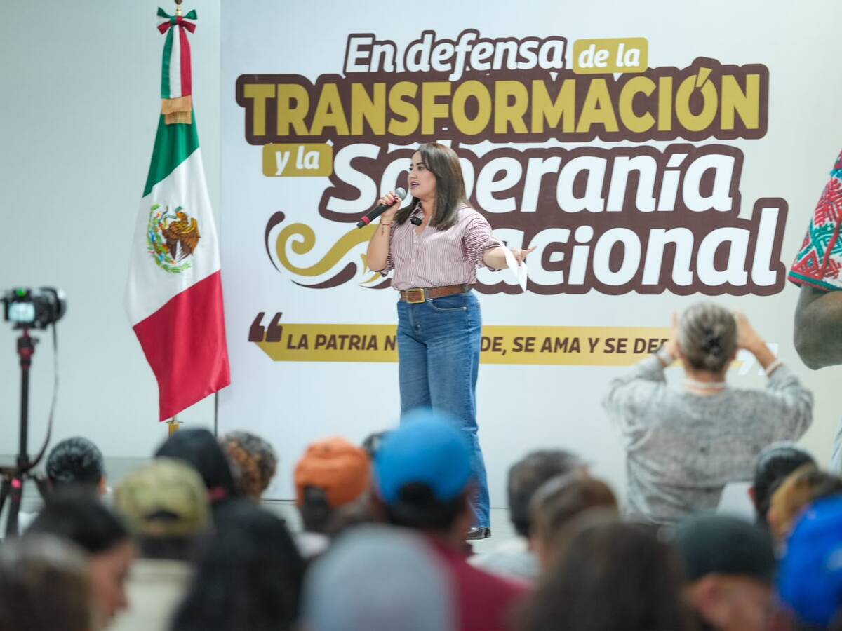Gladyz Butanda encabeza asamblea en Zitácuaro ante más de mil militantes de Morena; defiende la soberanía y destaca el Plan Michoacán.