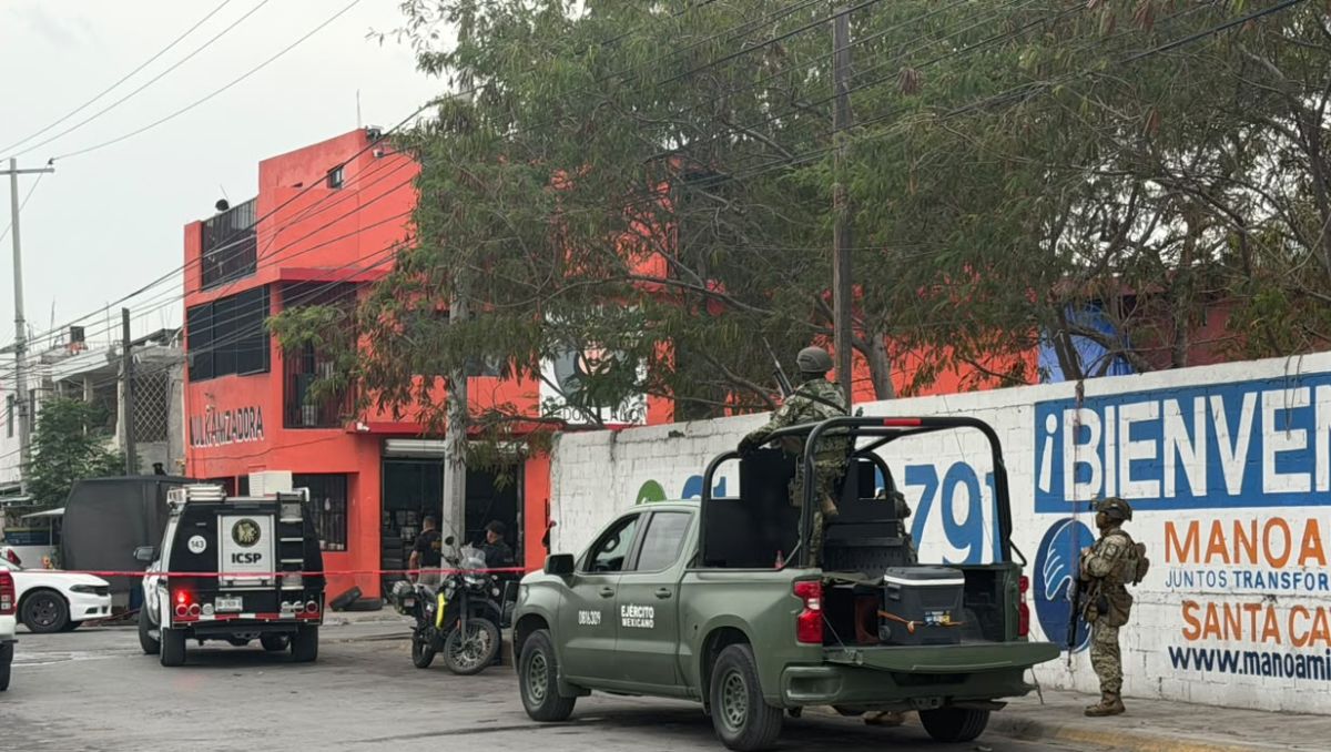 Elementos de seguridad aseguraron el perímetro de la zona. | Mayte Villasana