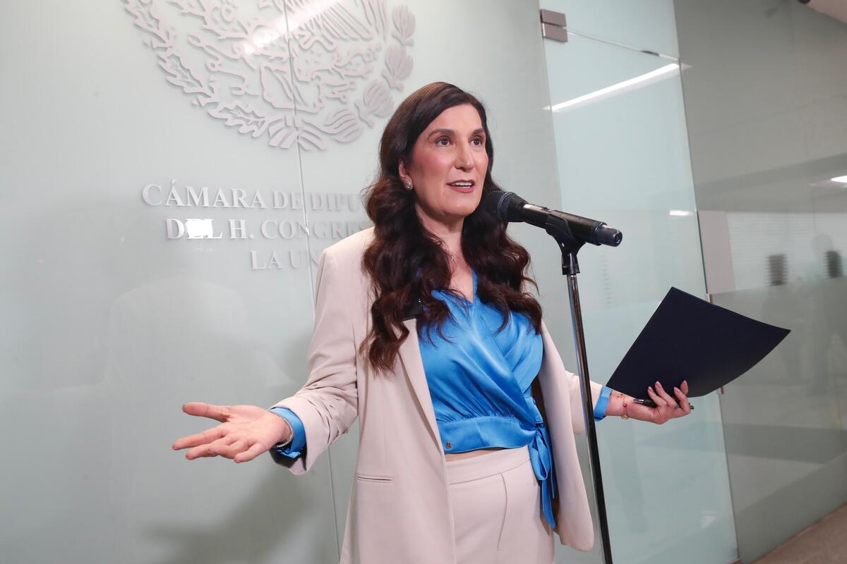 La presidenta de la Cámara de Diputados, Kenia López, criticó la llamada de Marina del Pilar con motivo de su visa. | Foto: Especial