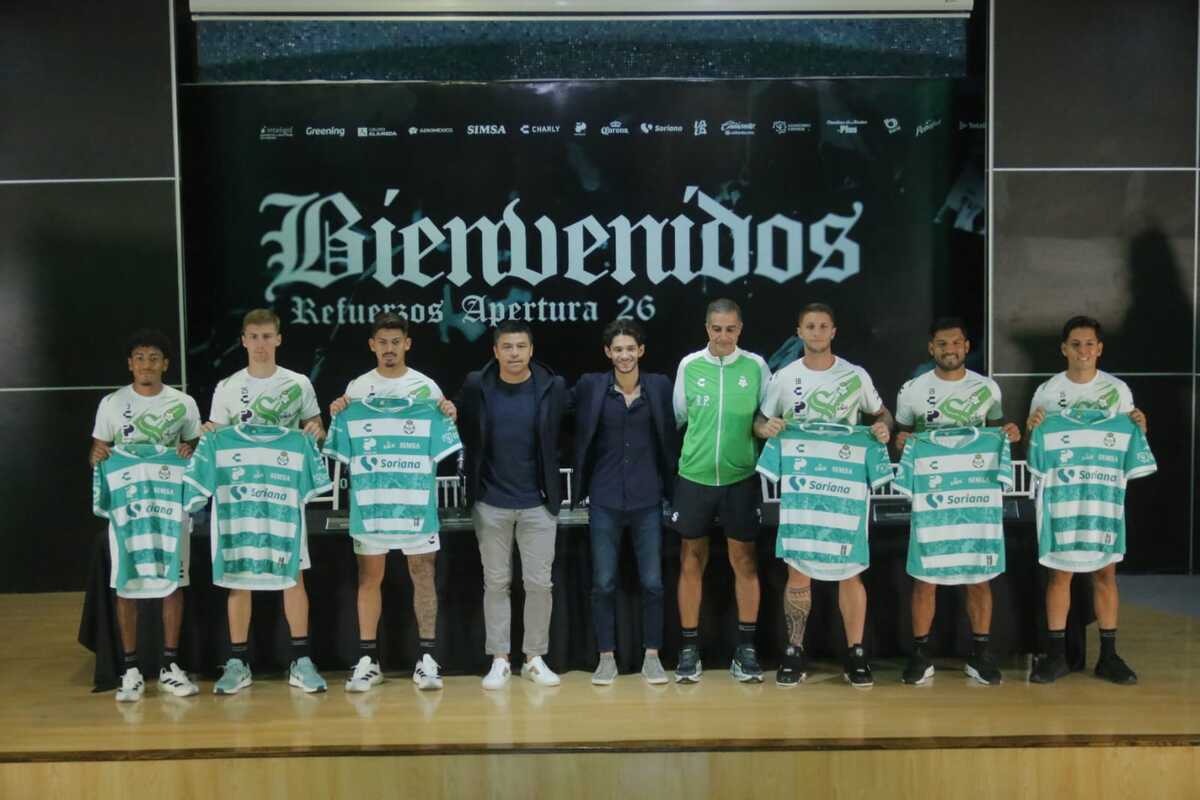 Santos Laguna presenta sus refuerzos para el Apertura 2026. (Manuel Guadarrama)