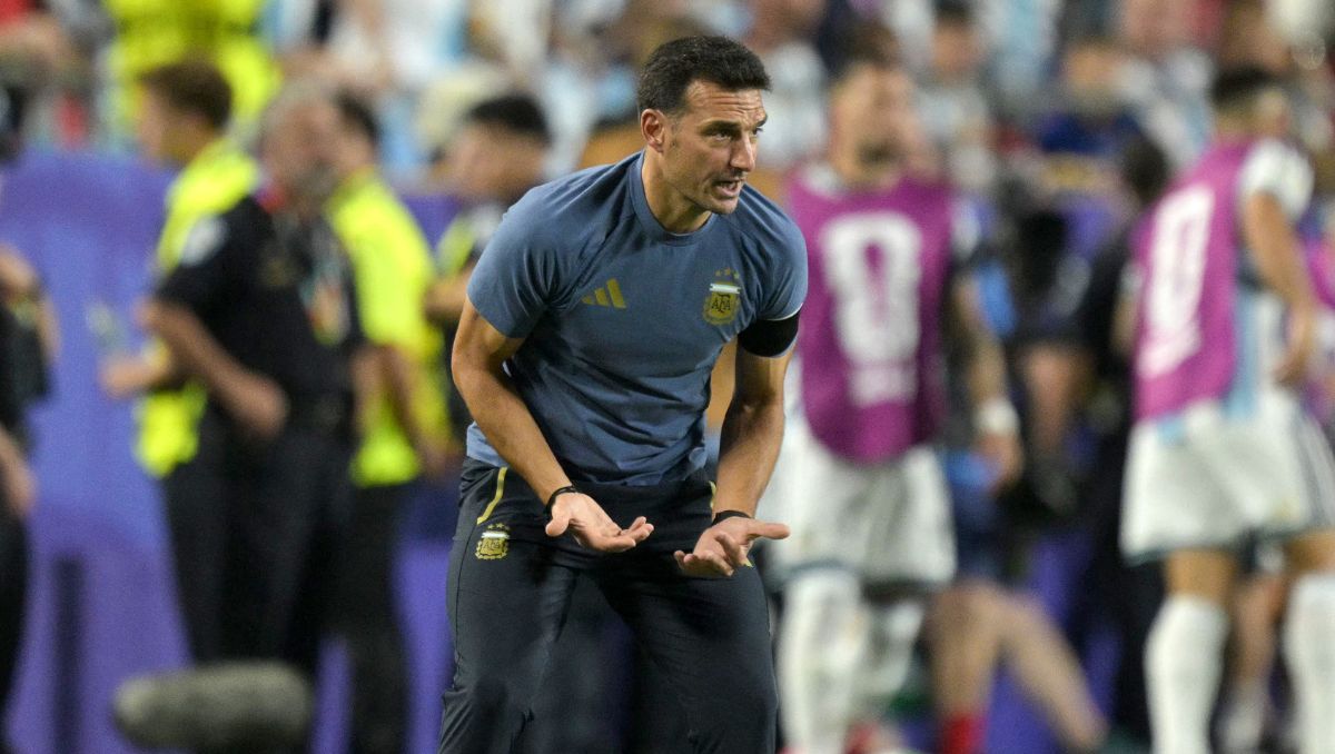Scaloni evita meter el tema de Malvinas en la Semifinal (AFP)