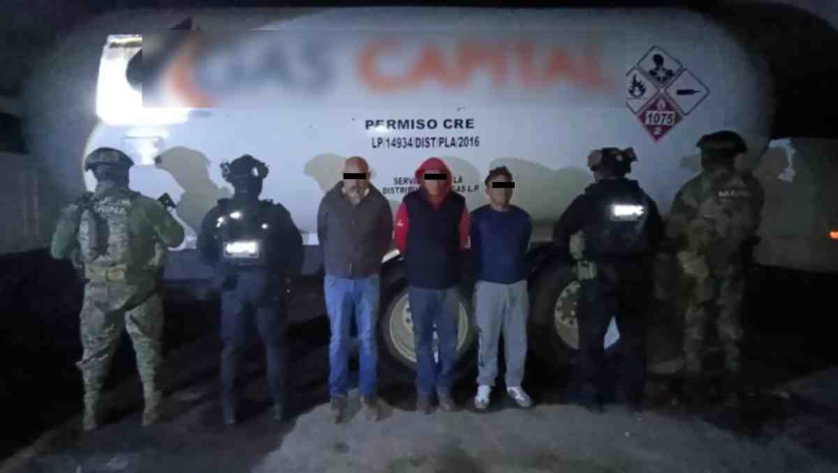Autoridades aseguraron pipas y gas LP en cinco municipios del Edomex.  | Foto: Especial