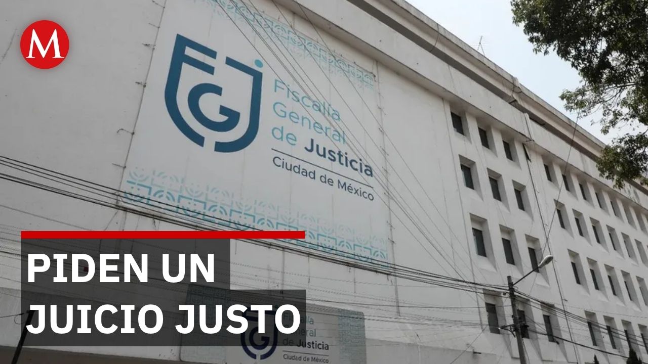 Familiares y abogados bloquean la Fiscalía de la CDMX para exigir un proceso justo