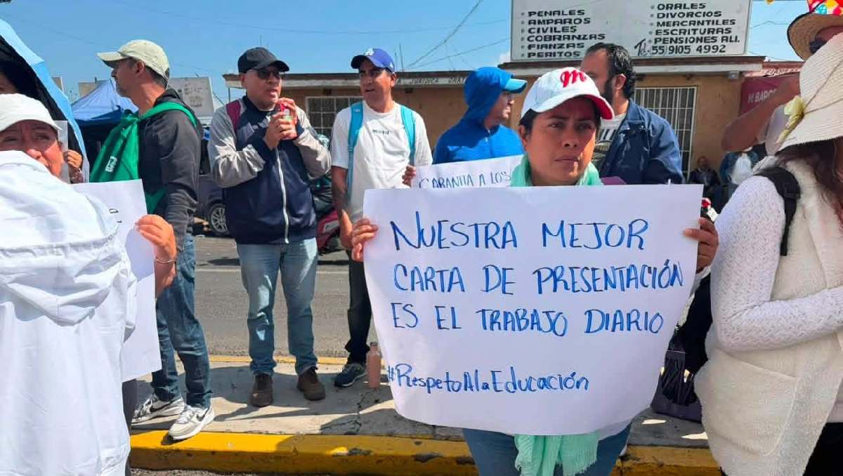 Maestros protestaron en defensa del docente acusado por abuso sexual. | Foto: Especial