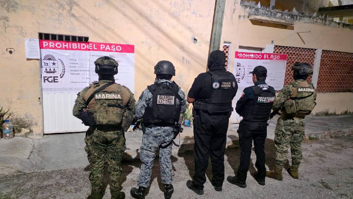Rescatan a mujeres en cateo de Cancún. | Foto: Especial