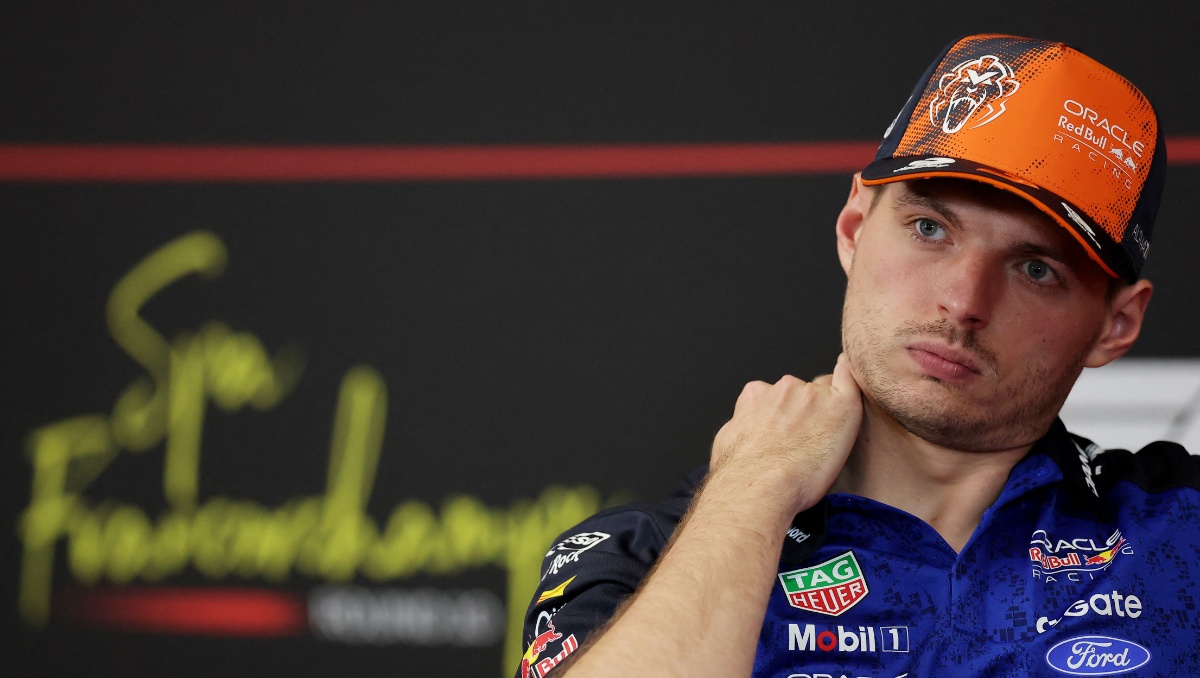 Verstappen enfría rumores, pero mantiene en suspenso su futuro con Red Bull. (Agencia Reuters)