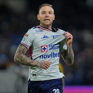 Cruz Azul, renovado con la llegada de Joel Huiqui al banquillo, buscará su primer bicampeonato en los torneos cortos de la Liga MX.