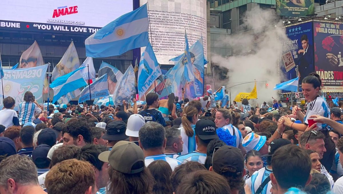 Argentina llena Times Square de ilusión rumbo a la Final. (Juan Manuel Figueroa)
