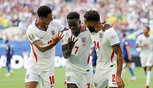 Los Three Lions vencieron 6-4 a Francia con triplete de Bukayo Saka
