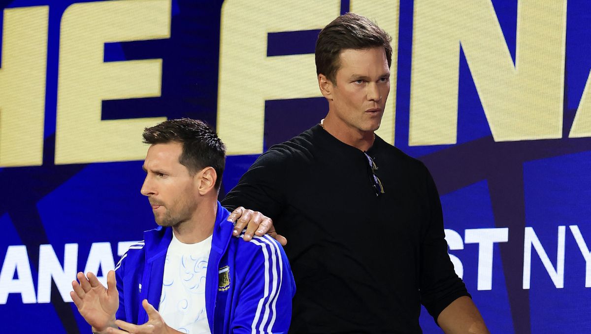 Lionel Messi y Tom Brady previo a la Final del Mundial 2026 (AFP)
