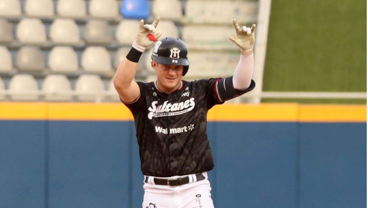 Sultanes de Monterrey derrotan a Rieleros de Aguascalientes para quedarse con la serie en LMB (Roberto Alanís)